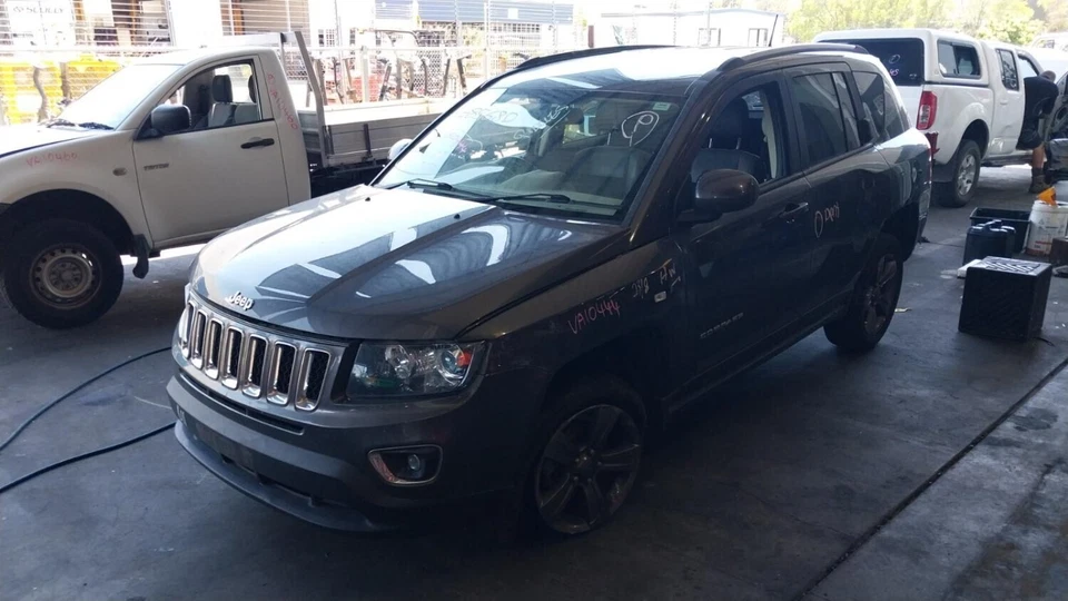 Jeep Compass Patriot Mk  Air Cond Condenser - image 1 of 1