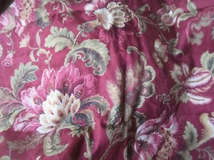 MILL CREEK Upholstery Fabric BURGUNDY Large Scale JACOBEAN FLOWERS Zepel Finish - Picture 1 of 7