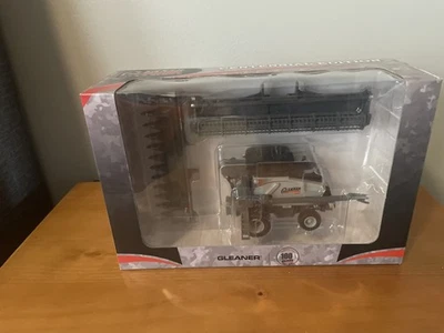 2025 SpecCast 1:64 Gleaner T81 Combine with Corn & Grain Heads NEW!! - Image 1 of 2