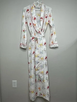 Vtg Christian Dior White Floral Long Dressing Robe & Belt Size Large Made in USA - Image 1 of 4