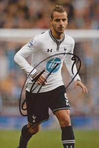 TOTTENHAM: ROBERTO SOLDADO SIGNED 6x4 ACTION PHOTO+COA - Picture 1 of 1