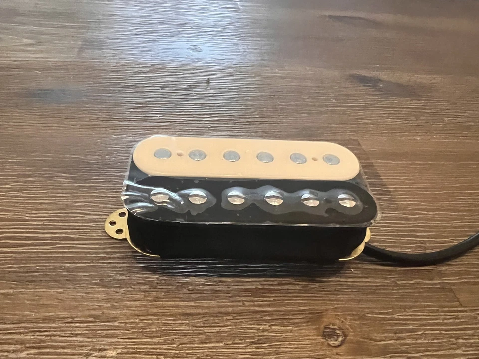 Pastilla Humbucker EVH Wolfgang Neck genuina - Cebra - ¡Envío gratuito! Foto 1 de 4