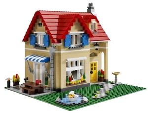 LEGO Creator: Family Home 3 in 1 (6754) Model Building - 100% Complete Set - Picture 1 of 1