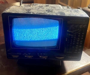 Realistic TV Portavision-19 Portable TV Radio - Picture 1 of 3