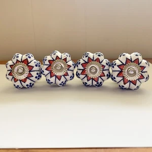 4 Porzellan Ziehen Knöpfe Blume blau rot weiß Hardware 1,5"" Land Farm - Bild 1 von 11