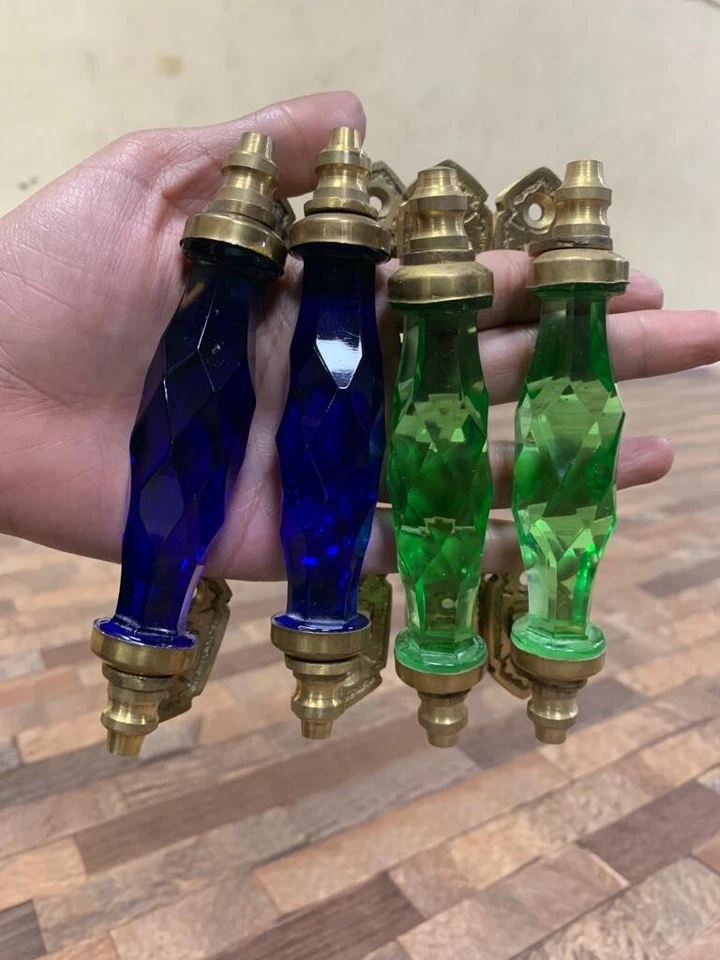Manija de puerta de latón de vidrio verde y azul cobalto estilo antiguo de 5,5"" cristal/cortado 4 piezas Foto 1 de 4
