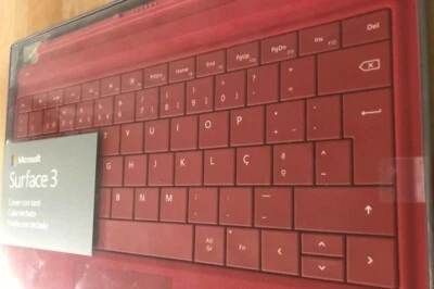 Microsoft Surface 3 Red GV7-00043 Red , QWERTY , Touchpad, Portuguese, Docking - Image 1 of 3