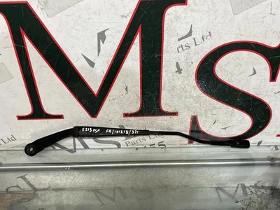 MERCEDES BENZ W213 E CLASS 2016 FRONT WIPER ARM RIGHT SIDE A2138205402 - Image 1 of 4