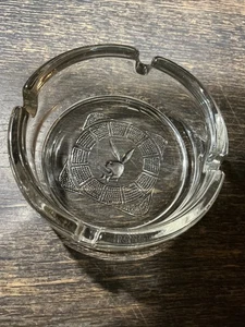Playboy Club Glas Aschenbecher geprägtes Bunny Logo 4 Fächer 70er Jahre klar rund 4" - Bild 1 von 4