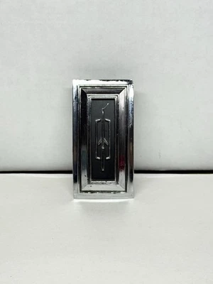 Oldsmobile Cutlass Supreme D88 1974-79 cubierta de rueda emblema central GM # 416573 Foto 1 de 4