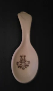 Pfaltzgraff 515 Biege Spoon Rest(BC-19-M-2) - Picture 1 of 3