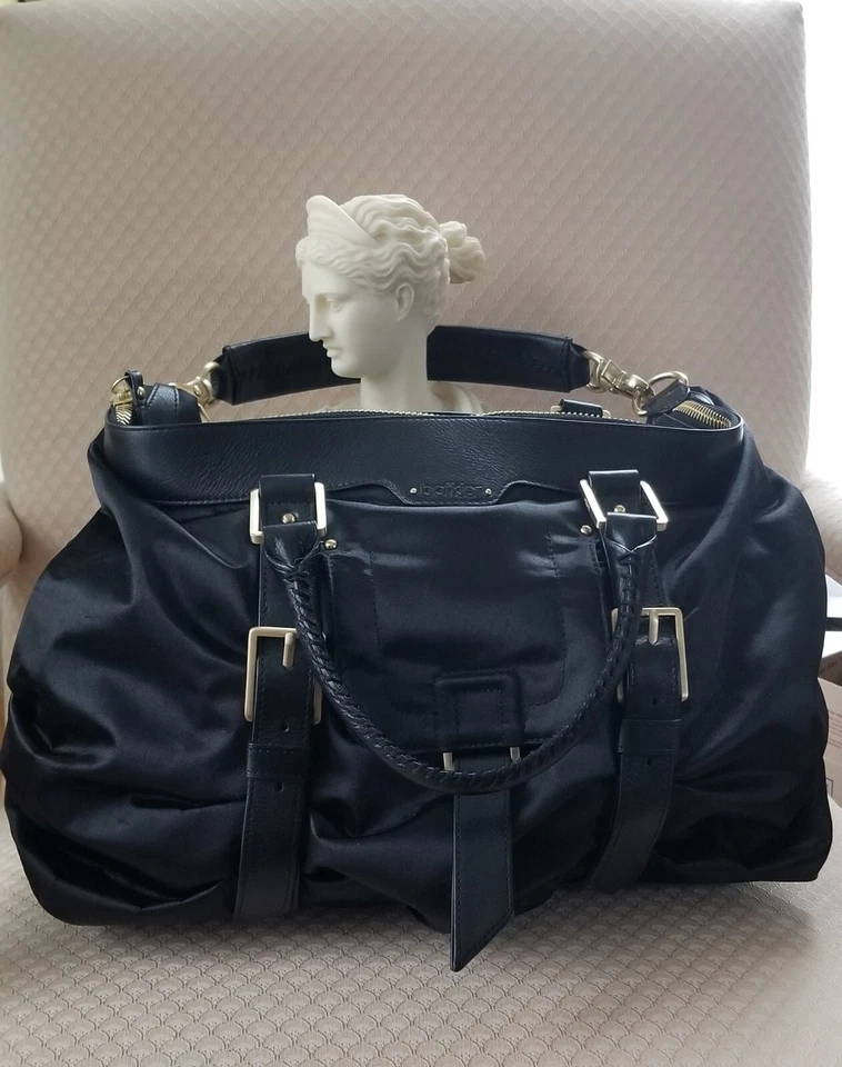 Hobo de Lona Mediano Botkier Sasha Cuero Negro/Satén Completamente Forrado Usado en Excelente Condición Foto 1 de 4