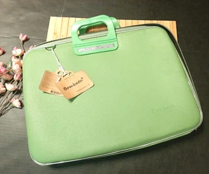 Bombata Firenze Briefcase for 17 Inch Laptop ~ Pebbled Lime Green - Afbeelding 1 van 12