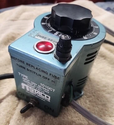 Staco 1010CT Variable Autotransformer Input 120V Output 0-120V/140V 10A 1.4kVA  - Image 1 of 4