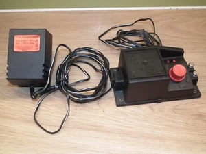CONTROLADOR DE TREN Y ENCHUFE TRANSFORMADOR HORNBY R965 R964 EN BUEN ESTADO - Imagen 1 de 1