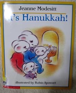 It's Hanukkah! By Jeanne Modesitt Scholastic Paperback Book with Hanukkah Song - Picture 1 of 3