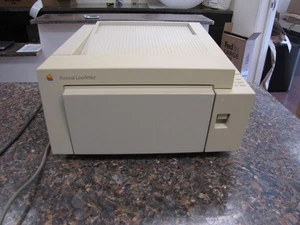 Vintage Apple Personal LaserWriter NTR Printer M2000 - No power - Picture 1 of 7