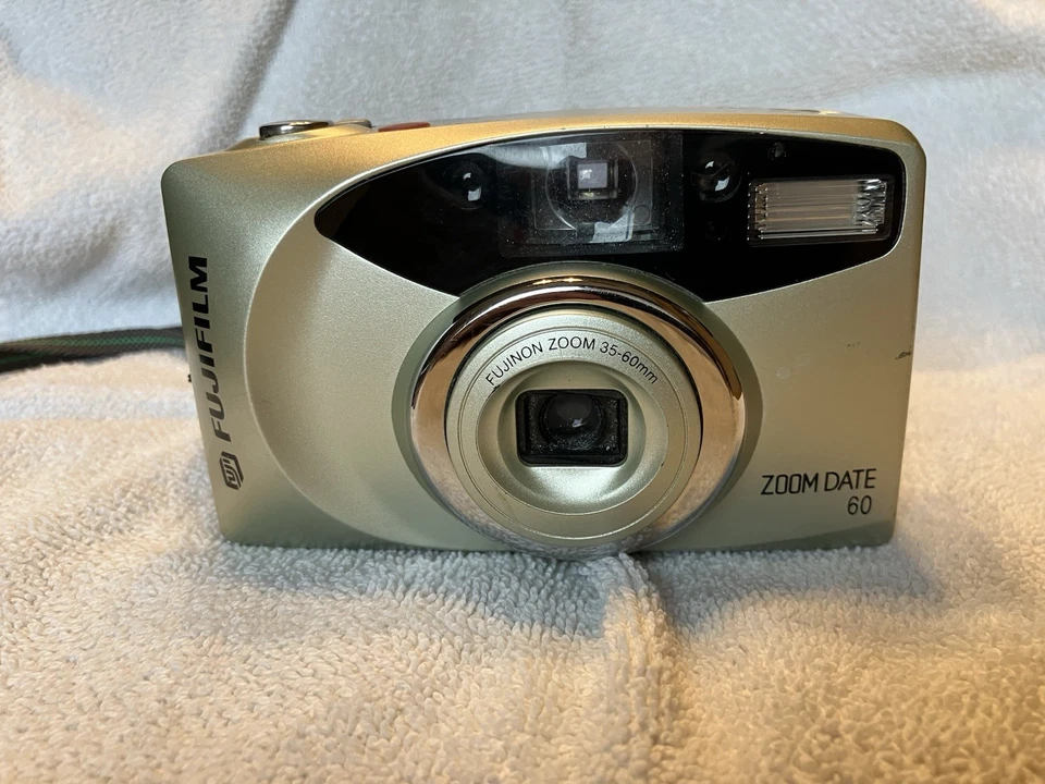 FUJIFIlM ZOOM  DATE 60 Camera  used - Image 1 of 1