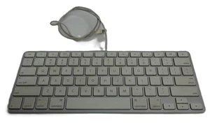 Apple A1242 White USB Wired 78-Key QWERTY Compact Mini Slim Keyboard - Picture 1 of 10