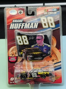2007 1/64 #88 SHANE HUFFMAN NAVY WINNERS CIRCLE - Picture 1 of 2