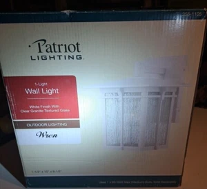 Patriot Lighting Wren 1-Light White Outdoor Wall Lamp Lantern Sconce 356-1105 - Picture 1 of 11