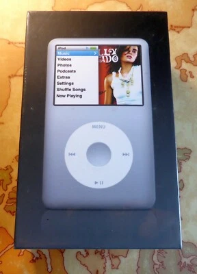 Apple iPod Classic 160 GB Argento Silver Anno 2007 MB145LL/A - Nuovo e Sigillato - Immagine 1 di 4