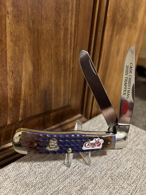 Estuche Trapper Mantequilla de Cacahuete y Jalea PB&J Navidad 2025 Foto 1 de 3