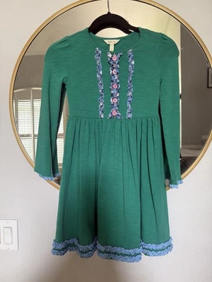 Vestido Matilda Jane Once Upon A Time Árbol Familiar Niñas Talla 8 Volantes Verdes Foto 1 de 4