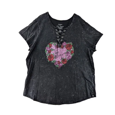 Torrid Betsey Johnson T Shirt Tee Womens Sz 3X Short Sleeve Graphic Print Laces - Image 1 of 4