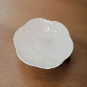 Shelley Delicado Platillo Café Blanco 5.75" Hueso China Inglaterra - Imagen 1 de 2