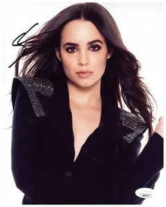 Sofia Carson Signed 8x10 Descendants Evie Authentic Autographed JSA COA - Picture 1 of 1