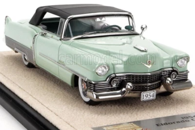 wonderful modelcar 1/43 CADILLAC ELDORADO CONVERTIBLE 1954 - closed top - green - Image 1 of 2