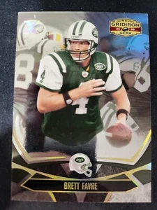 2008 Gridiron Gear Brett Favre Xs HOLO GOLD /100 Card #67 Packers HOF - Picture 1 of 3