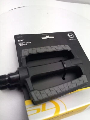 Sunlite Bicycle Bike Hawthorne Pedals 9/16 " Pedals Black/Gray - Image 1 of 4