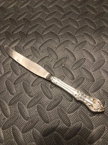 Oneida Sterling Silver Flatware 'Afterglow' pattern, dinner knife. - Picture 1 of 2