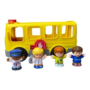 Fisher Price Little People 2009 School Bus with 4 Figures, Lights & Sounds Work - Picture 1 of 17