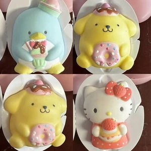 Hello Kitty And Friends Sorpresa Squishy Figura Riempita d'Acqua Gnocchi Aperti - Foto 1 di 5