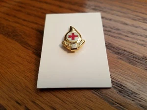 RED CROSS BLOOD DONOR 23 GALLON PIN, NEW - Picture 1 of 3
