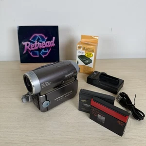 Sony Handycam DCR-HC90E Nightshot Mini DV/scheda di memoria videocamera configurazione vintage - Foto 1 di 15