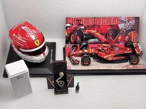 collection Monaco Charles Leclerc F1 Ferrari : voiture +  Trophée + Casque - Foto 1 di 6