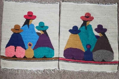 Tapiz de lana tejido a mano Ecuador para colgar en la pared decoración vintage mujer con sombreros 15"X15" Foto 1 de 4
