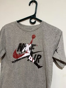 Nike Air Jordan Boys' Short Sleeve T-Shirt, Size Xl 13 -15 Yrs - Picture 1 of 8