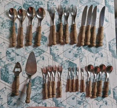 WMF Burgund - Tafelbesteck - 26 teilig - mit Cromargan Holzgriffen / Vintage  - Bild 1 von 4