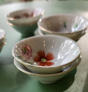 Vtg Asian Hand Painted Sake Cups - Dipping Bowls - Made In Occupied Japan (8) - Picture 1 of 4