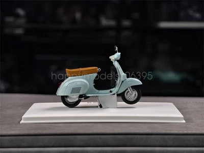 Norev 1/18 Scale For Vespa 50N Green Motorcycle Diecast Model Toy Model - Image 1 of 4