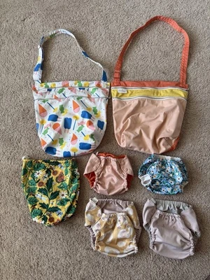 Esembly Diapers Lot - 4 Outer Covers / 3 Wet Bags - Size 1 & Size 2 - Image 1 of 4