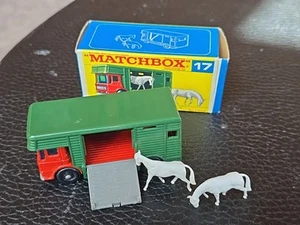 MATCHBOX LESNEY #17 Horse Box W ORIGINAL "New" BOX Clean Complete England 1960s - Picture 1 of 19