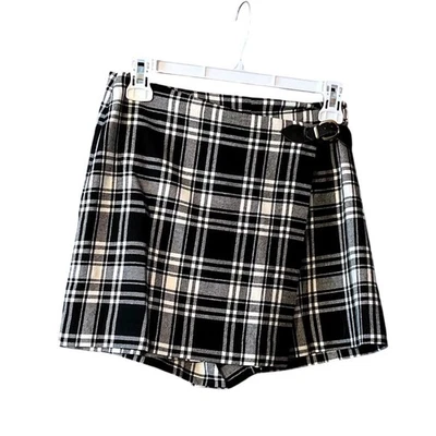 Pantalón corto Ann Taylor para mujer a cuadros detalle de hebilla negro blanco talla 4 usado en excelente estado Foto 1 de 4