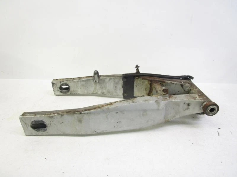 Braço oscilante 91 Yamaha FZR 600 3HH-22110-00-T9 1991-1999 - Imagem 1 de 4