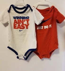 2 pc NIKE Short Sleeve Rompers/Bodysuits Baby Boy 9 to 12 Months - Picture 1 of 7